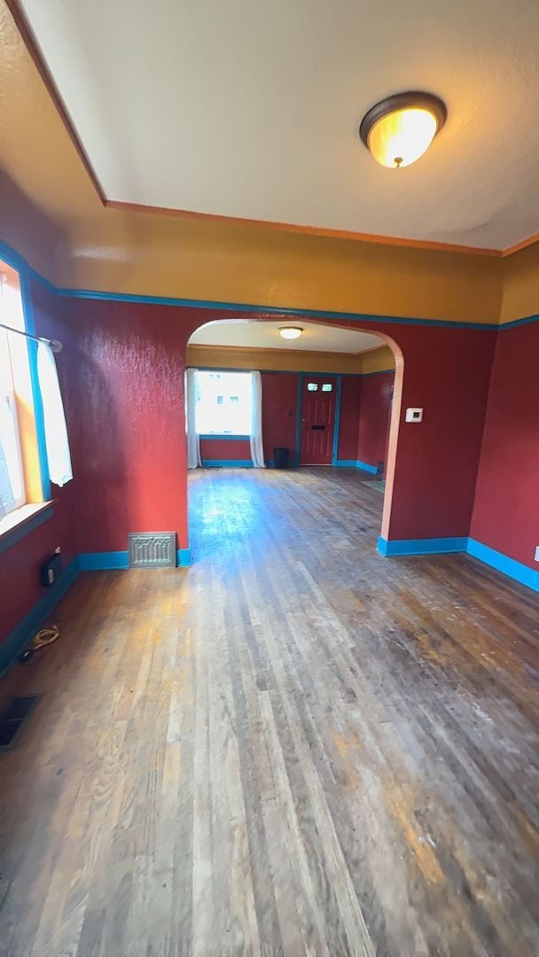 Building Photo - Pre-Leasing for August - 8Bed/2Bath House