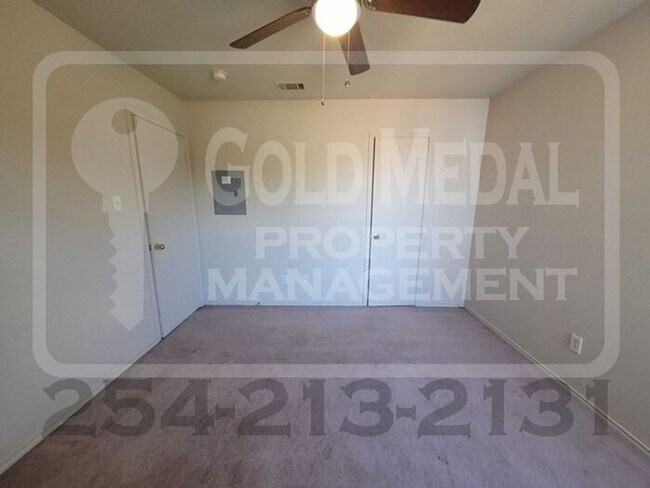 Building Photo - 3710 Malibu Ln