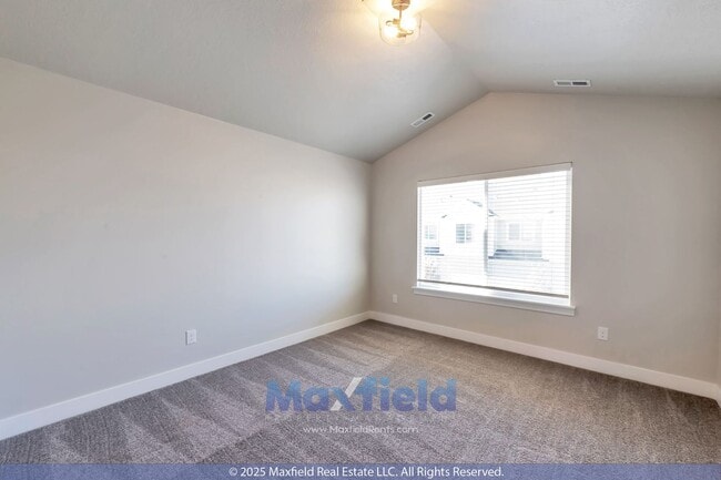 Building Photo - Great Townhome in Lehi - 3BD - 2BTH - 2GAR - Clubhouse & Pool.