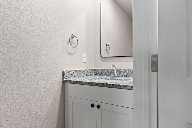 Building Photo - 804 White Meadow Ln