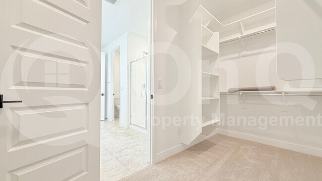 Building Photo - 3606 N 103rd Ave