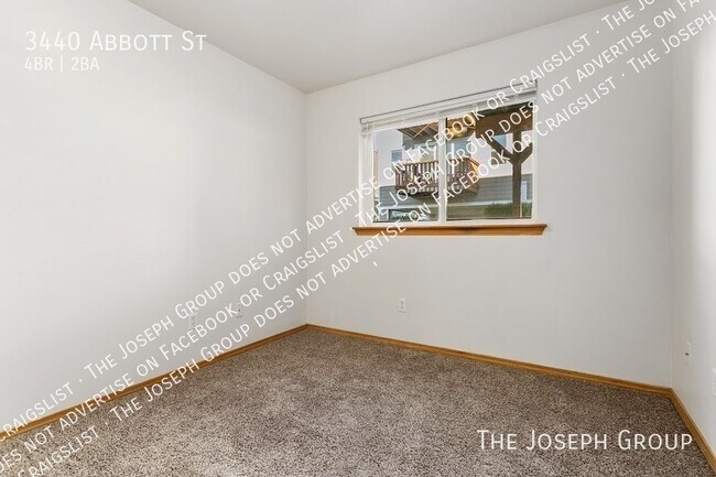 Building Photo - 3440 Abbott St