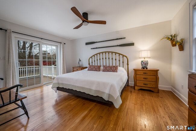 Building Photo - 99 Bay View Ave