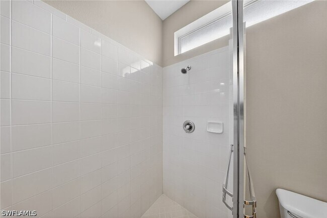 Building Photo - 15257 Cortona Way