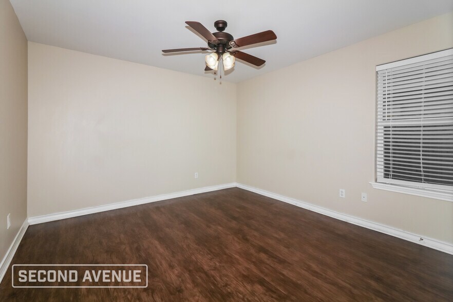 Building Photo - 3622 Garnet Ct