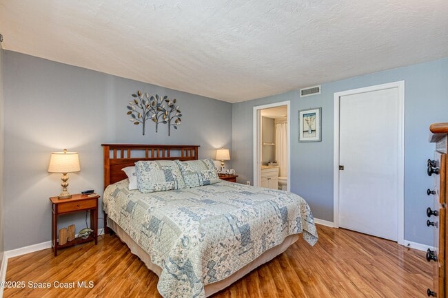 Building Photo - 190 Escambia Ln