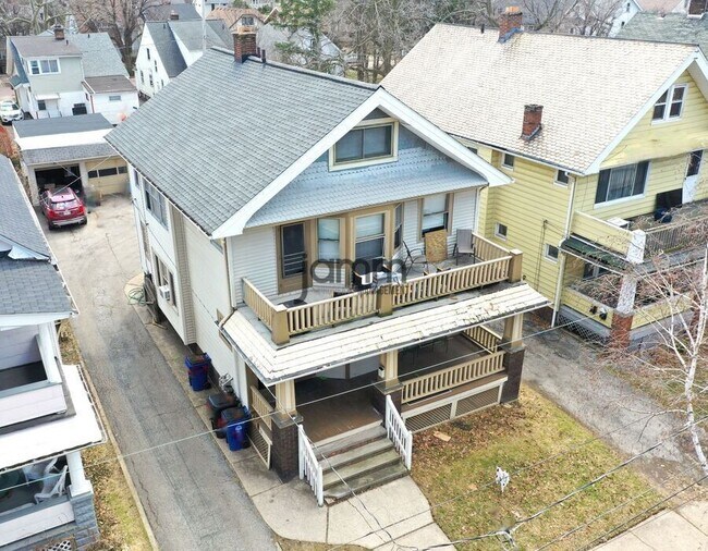 Building Photo - 11301 Florian Ave