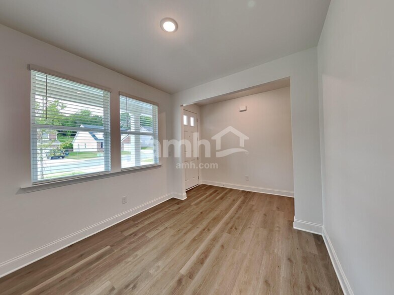 Building Photo - 1394 Soapstone Rd