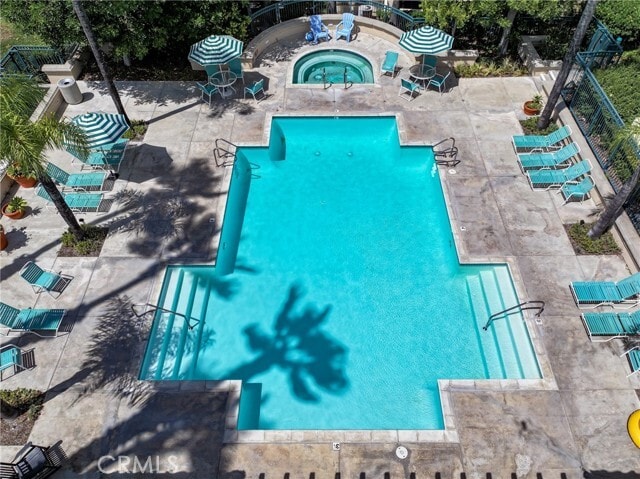 Building Photo - 14 Abrigo