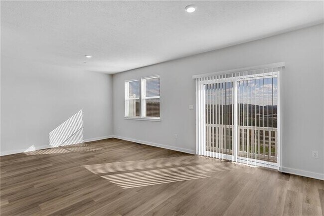 Building Photo - 126 Scotland Ln