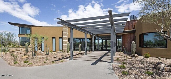Building Photo - 3318 E Los Gatos Dr
