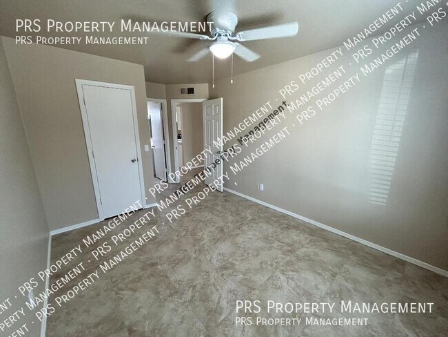 Building Photo - 551 S Lesueur-Unit 1
