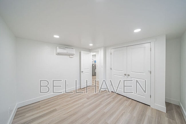 Building Photo - 1121 S 4th Ave