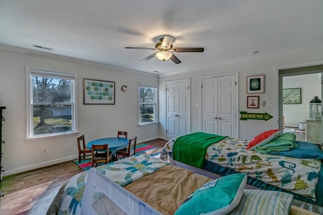 Building Photo - 6612 Kerns Rd