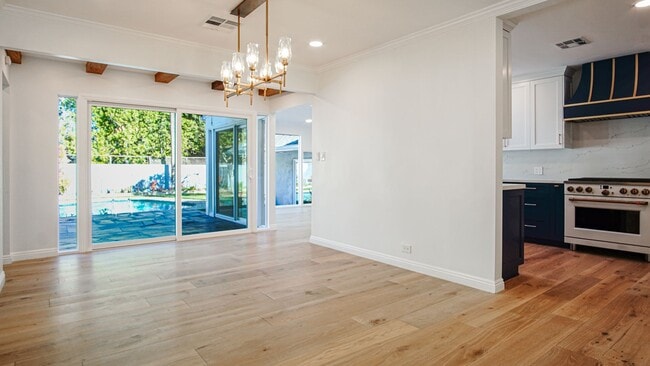 Building Photo - 5 bedroom, 5.5 bath, 4800 sq ft Prime Studio City Home with Pool and Hollywood Hills views