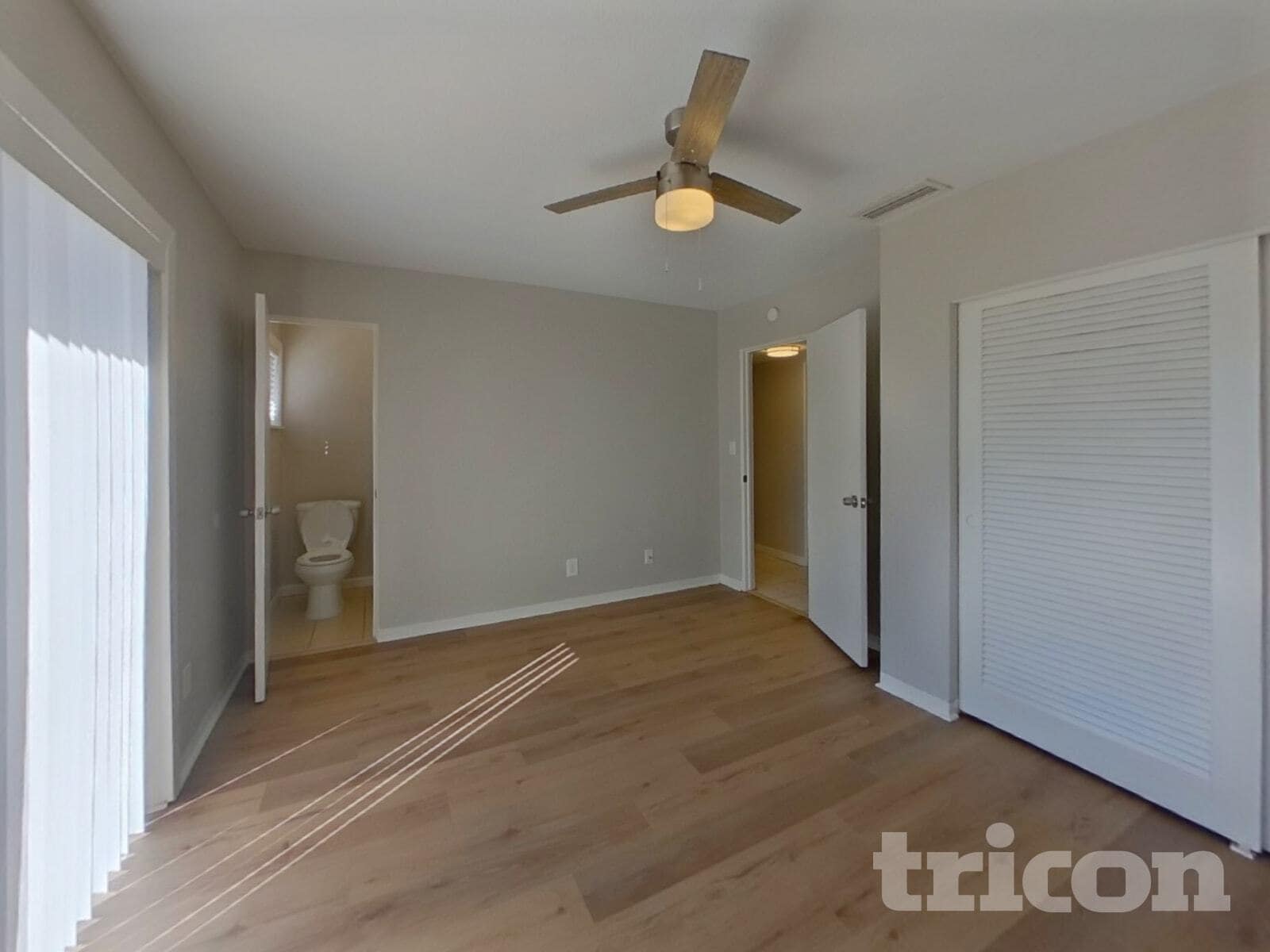 Building Photo - 5590 26th Ave N