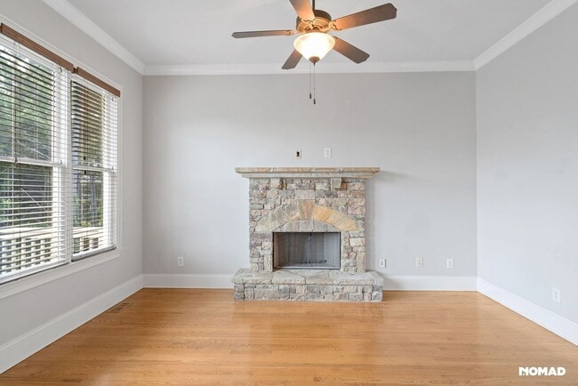 Building Photo - Stunning 4BR House in Buford