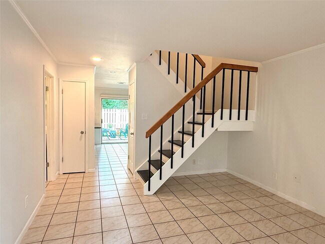 Building Photo - 2429 W Settler's Way