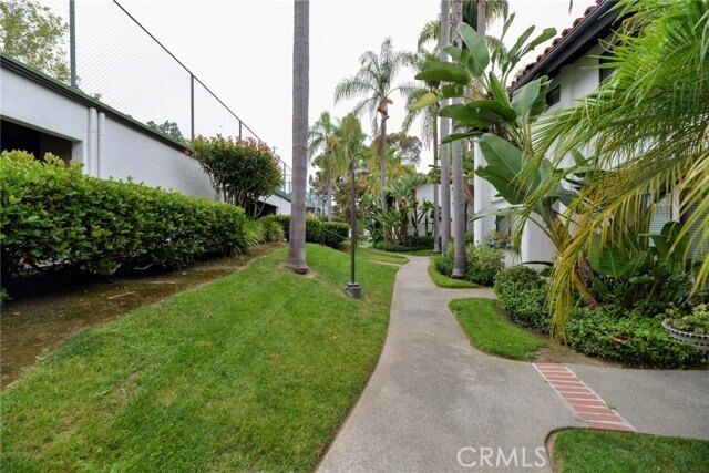 Building Photo - 34101 Via California