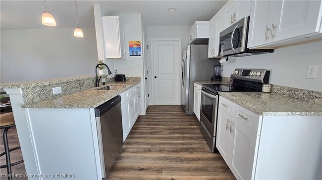 Building Photo - 2909 Mullet Ave