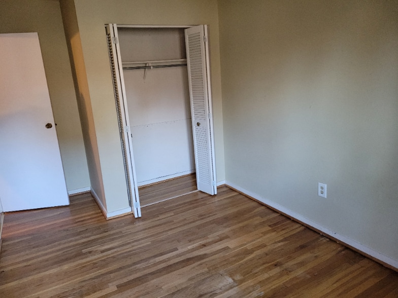 Building Photo - 5615 Open Sky