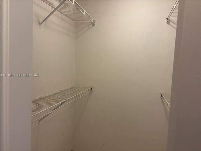 Building Photo - 1200 NE Miami Gardens Dr