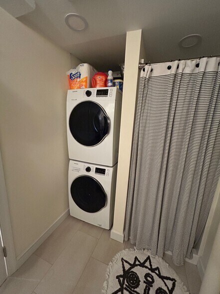 Building Photo - 9114 Walden Rd