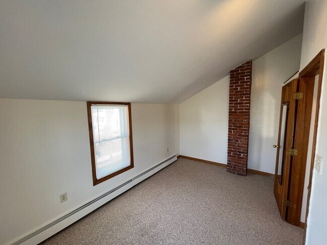 Building Photo - 139 Bay View Ave