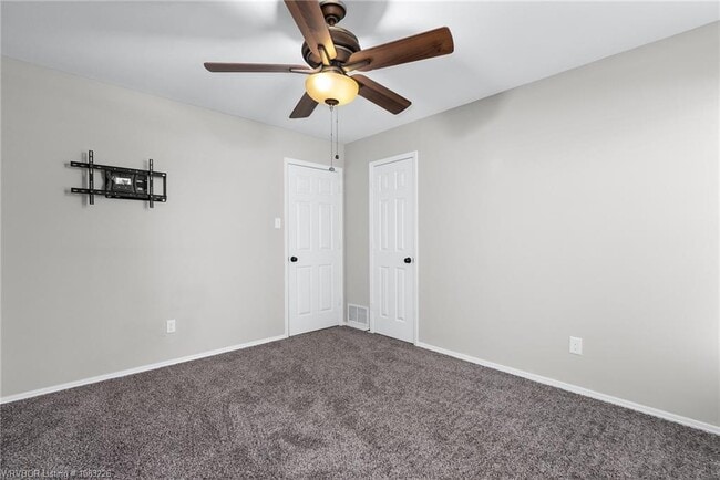 Building Photo - 8808 Skypark Dr