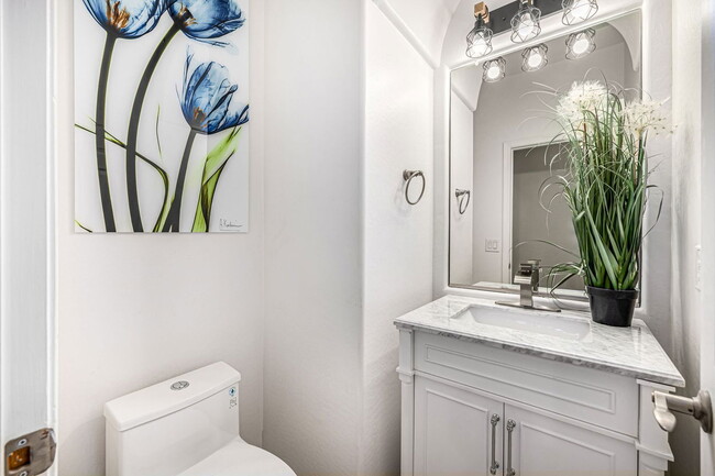 Building Photo - 5211 N 193rd Ave