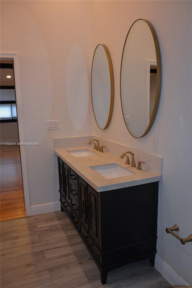 Building Photo - 7849 SW 103rd Pl