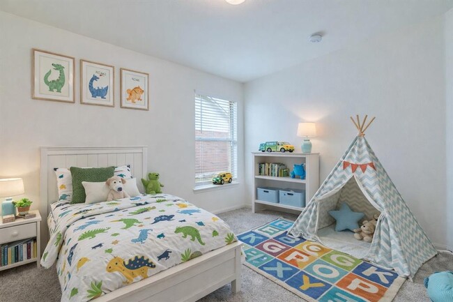 Building Photo - 740 Dark Horse Ln