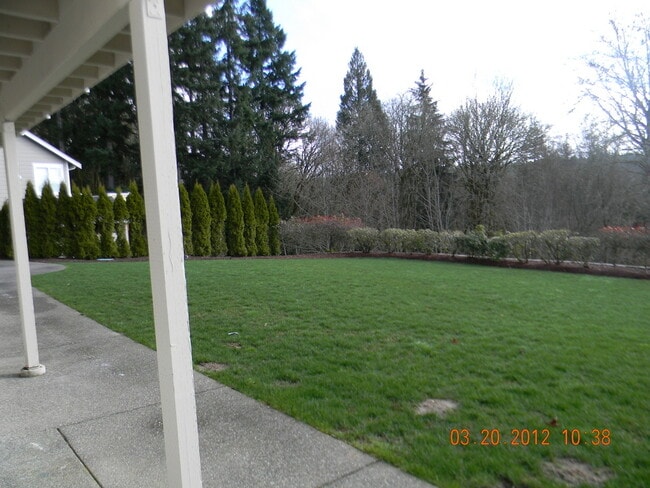 Building Photo - North Gig Harbor 3 bed 2.5 bath ~2,600sqft