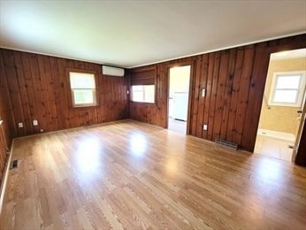 Building Photo - 3 River Rd