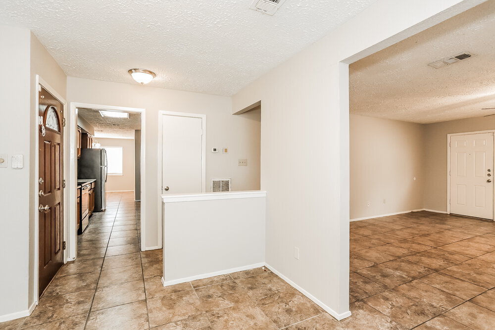 Building Photo - 14214 Bateau Dr