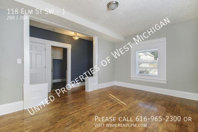 Building Photo - 118 Elm St SW