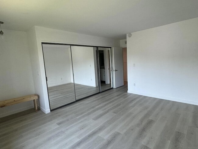 Building Photo - 1858 Fairway Cir Dr
