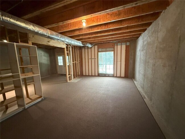 Building Photo - 290 Sweetwater Trce