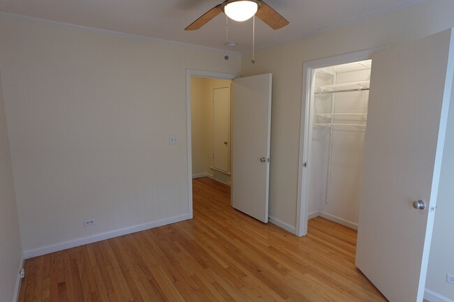 Building Photo - 419 Greenleaf Ave