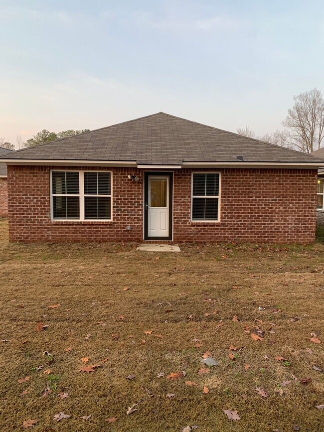 Building Photo - 2170 Kilpatrick LN