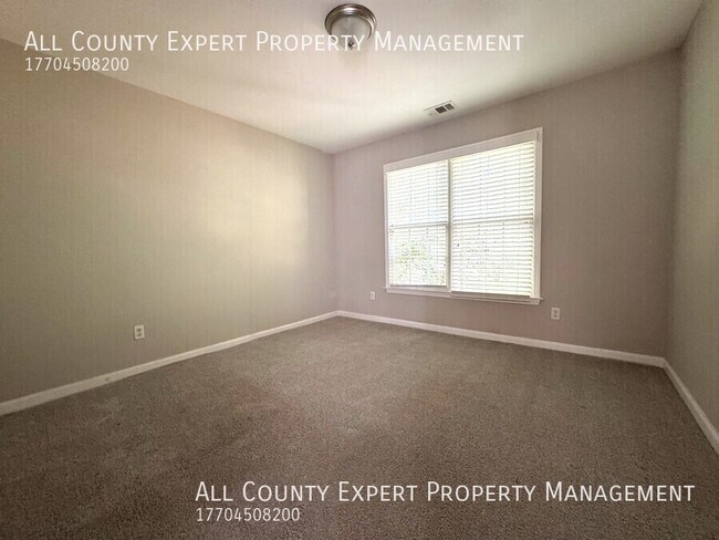 Building Photo - 1565 Ox Bridge Ct NW