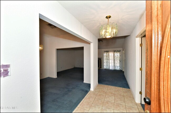 Building Photo - 14101 Koshare Ct