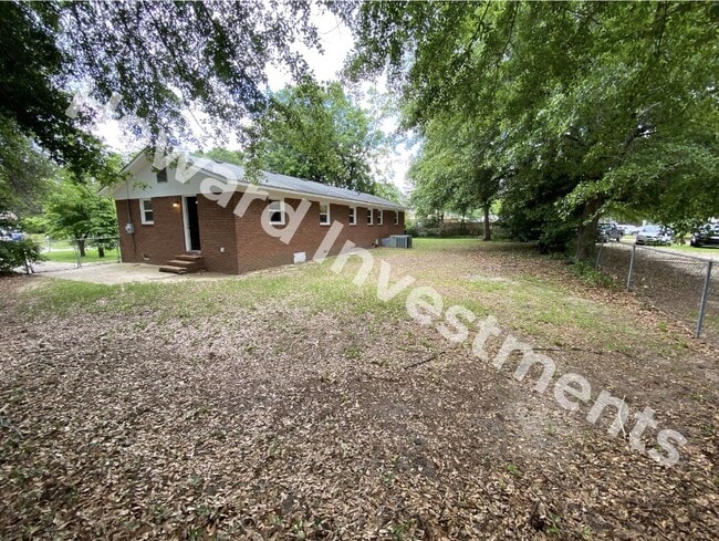 Building Photo - 119 Buckboard Dr