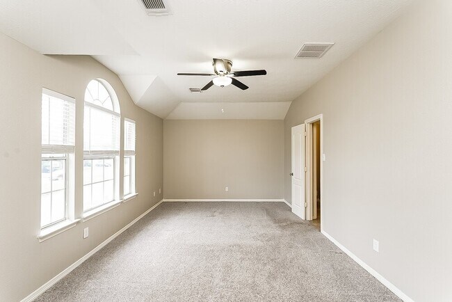 Building Photo - 26622 Cypresswood Dr