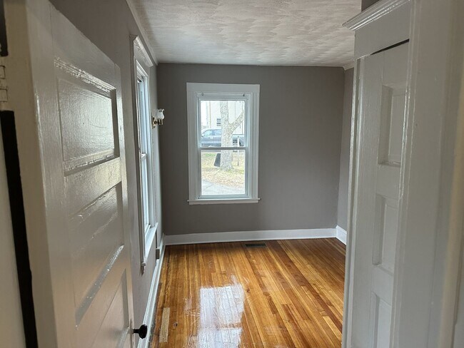 Building Photo - 238-240 Oak Street