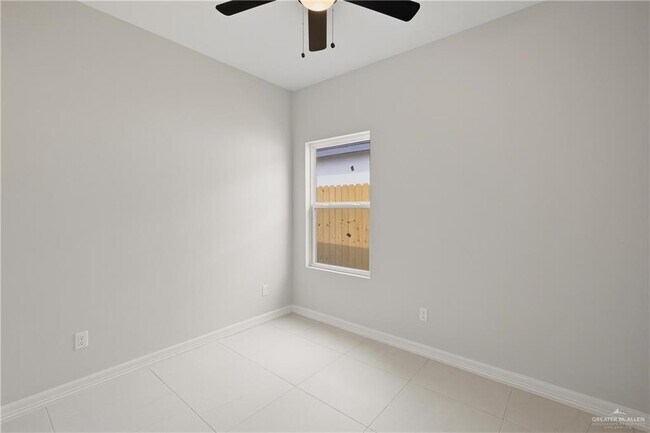 Building Photo - 4221 Heron Ave