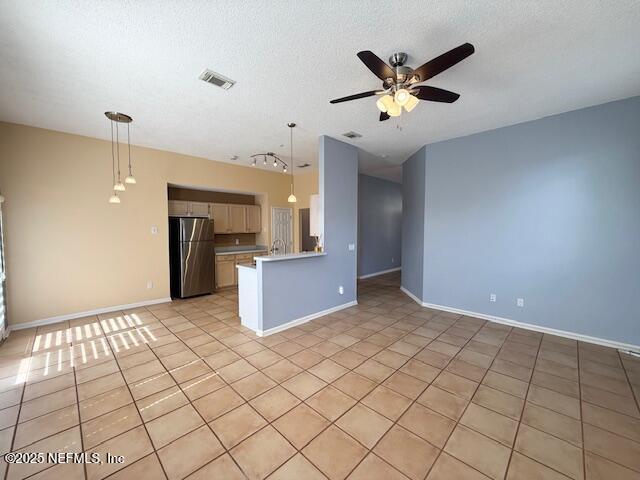 Building Photo - 12348 Casheros Cove Dr S