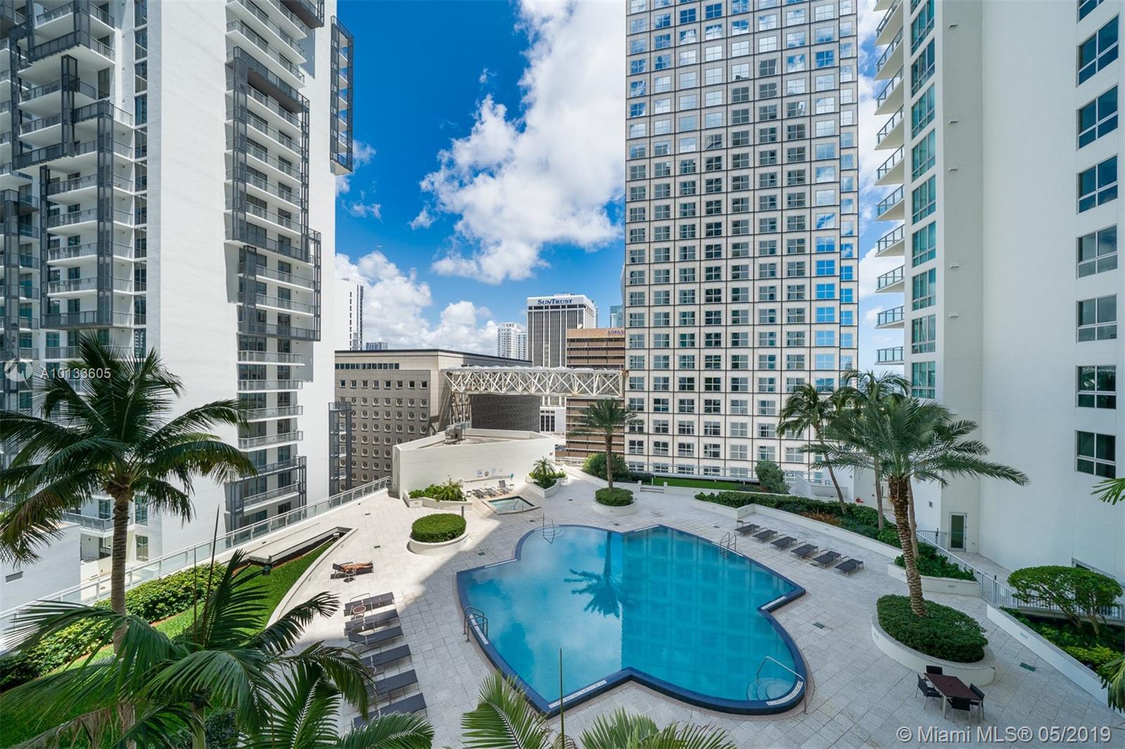 Building Photo - 300 S Biscayne Blvd