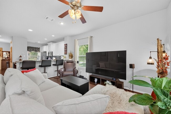 Building Photo - 278 Capetown Way