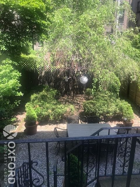 Building Photo - 449 East 84th Street